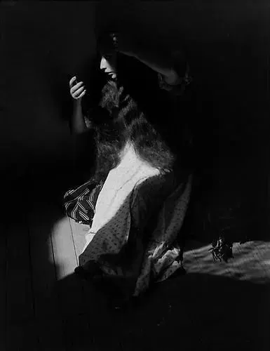Manuel Alvarez Bravo (Mexico, b. 1902-2002) - "Portrait of the Eternal" / Retrato de lo eterno, 1935/Printed Later