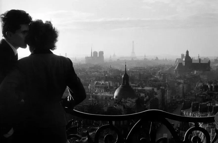 Toujours Paris Through the Eyes of the French Humanist Movement
