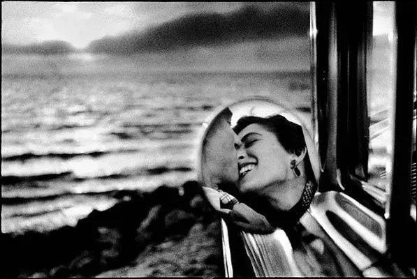 Elliott Erwitt - Yokohama, Japan [2 dogs in goggles], 2003